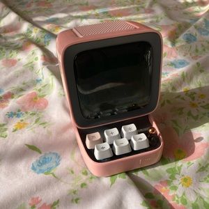 Divoom blue tooth speaker